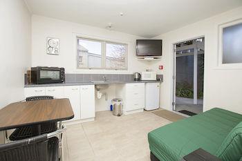 Tudor Oaks Motel Mangawhai Kültér fotó